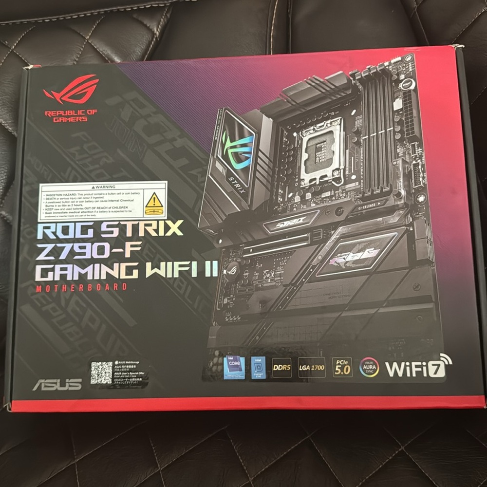 ASUS ROG Strix Z790-E Gaming WiFi II LGA 1700(Intel 14th & 13th & 12th Gen)ATX - Picture 4 of 5